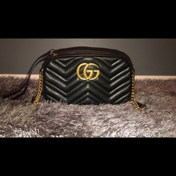 Gucci Handbags - Gucci GG Marmont small